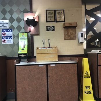 McDonald's - Fast Food Near Me - Mountain View, California
