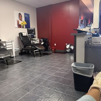 Gulf Coast Blood - Spacious and clean. - Community Service/Non-Profit Near Me - Houston, Texas