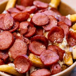 Poutine Hub - Beef Dog Poutine (small $7.99)