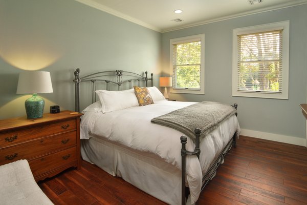 Bay Breeze Inn by null