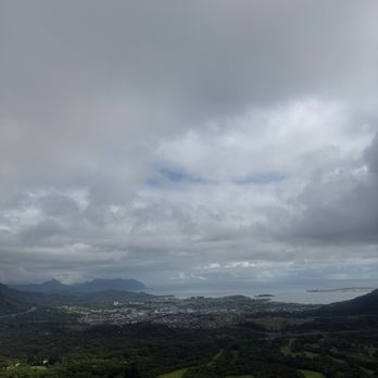 Nuuanu Pali Lookout - View - Local Flavor Near Me - Kaneohe, Hawaii Nuuanu Pali Lookout - View - Local Flavor Near Me - Kaneohe, Hawaii