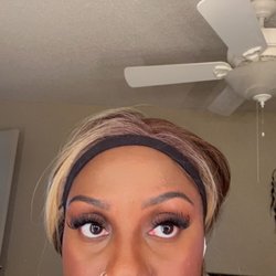 STUDIO NAILS & LASHES - Lashes