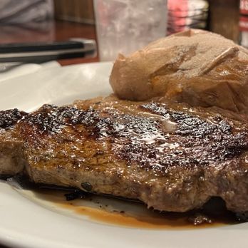 LongHorn Steakhouse - Thoroughly enjoyed my ribeye steak dinner tonight! Service was excellent too! - Steakhouses Near Me - Waco, Texas LongHorn Steakhouse - Thoroughly enjoyed my ribeye steak dinner tonight! Service was excellent too! - Steakhouses Near Me - Waco, Texas