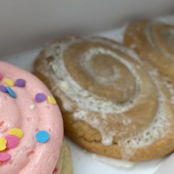 Crumbl - Covington - Bribing the kids, so this mama can go out and play lol. - Bakeries Near Me - Covington, Washington Crumbl - Covington - Bribing the kids, so this mama can go out and play lol. - Bakeries Near Me - Covington, Washington