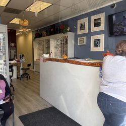 El Monte Optometry - No service
