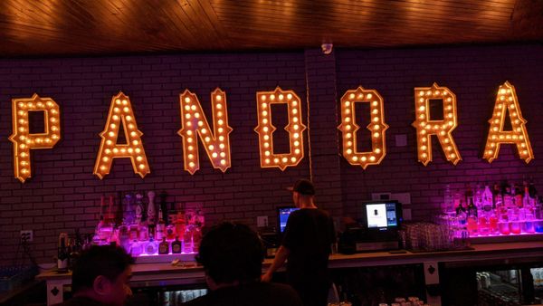 Pandora Karaoke & Bar by null