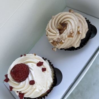 D Bar Central Park - Vanilla raspberry cupcake and chocolate caramel cupcake - Bakeries Near Me - Denver, Colorado