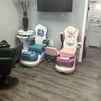 Liba Hair Nail & Spa - Baby pedicure chairs - Hair Salons Near Me - St.peter, Missouri Liba Hair Nail & Spa - Baby pedicure chairs - Hair Salons Near Me - St.peter, Missouri