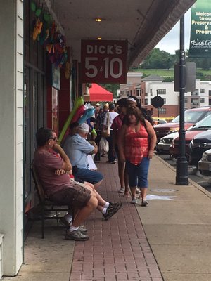Dick's 5 & 10 by null