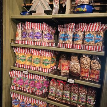 Zuri's Sweets Shop - Diners Near Me Zuri's Sweets Shop - Diners Near Me