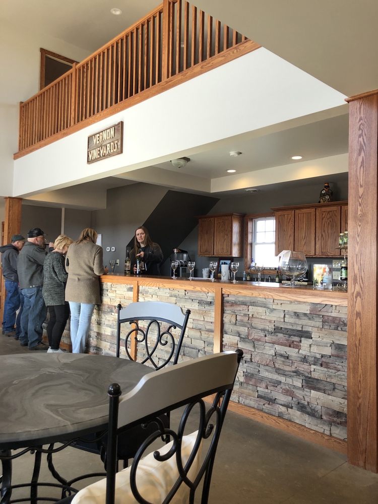 VERNON VINEYARDS Updated September 2024 21 Photos S3426 Peterson Ln, Viroqua, Wisconsin