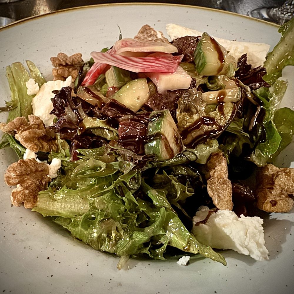 Modavie - Beet salad - French Near Me - Montreal, Quebec Modavie - Beet salad - French Near Me - Montreal, Quebec