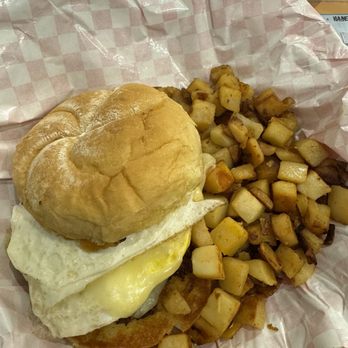 Painted Baker Cafe - Breakfast sandwich on the specials with bacon jam nomnom - Breakfast & Brunch Near Me - Putnam, Connecticut