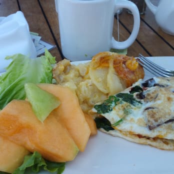 Belmont Brewing - Egg white omelet - Breweries Near Me - Long Beach, California