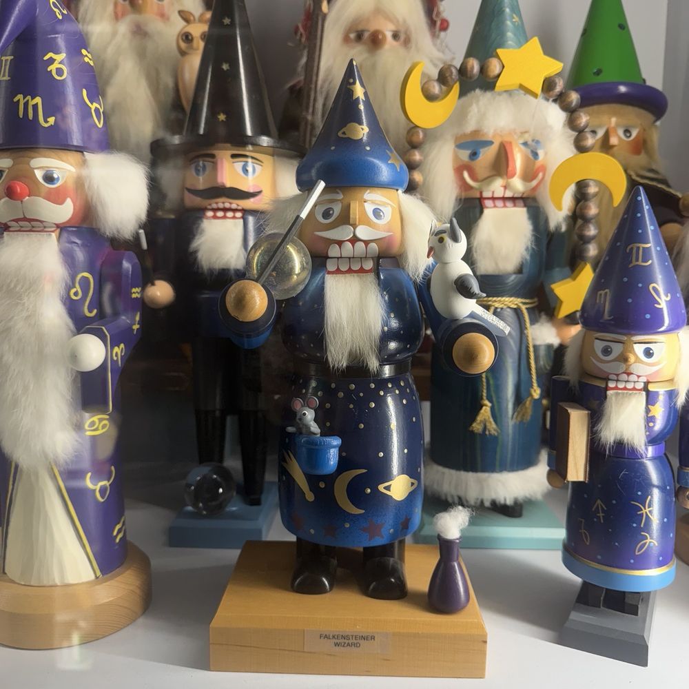 Leavenworth Nutcracker Museum - Inside museum - Museums Near Me - Leavenworth, Washington Leavenworth Nutcracker Museum - Inside museum - Museums Near Me - Leavenworth, Washington