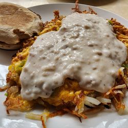 Javi's Grill - The Tweeter (smothered hashbrowns)