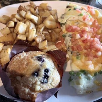Scramblers - Veggie Delight Omelette with blueberry muffin (muffin is an up charge!) - Breakfast & Brunch Near Me - Bloomington, Illinois Scramblers - Veggie Delight Omelette with blueberry muffin (muffin is an up charge!) - Breakfast & Brunch Near Me - Bloomington, Illinois