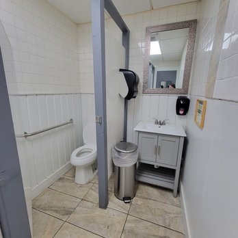 Maxwell House Restaurant - 20 yr memory lane trip. updated ladies room! - Dive Bars Near Me - Spokane, Washington Maxwell House Restaurant - 20 yr memory lane trip. updated ladies room! - Dive Bars Near Me - Spokane, Washington