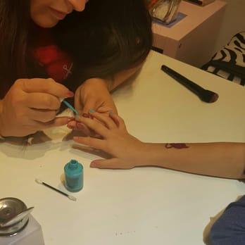 Kiddy Kutz - Now for a manicure . - Kids Hair Salons Near Me - Astoria, New York Kiddy Kutz - Now for a manicure . - Kids Hair Salons Near Me - Astoria, New York
