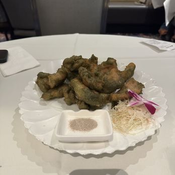 Mama Lu's Dumpling House - Fish fried in seaweed - Dim Sum Near Me - Beverly Hills, California Mama Lu's Dumpling House - Fish fried in seaweed - Dim Sum Near Me - Beverly Hills, California