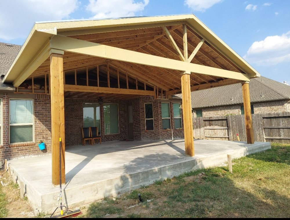 Slide of Montes Framing & Construcción