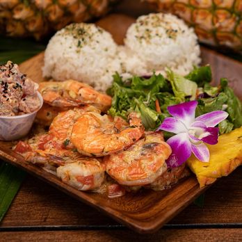 Barefoot Beach Cafe - Management photo - Breakfast & Brunch Near Me - Honolulu, Hawaii