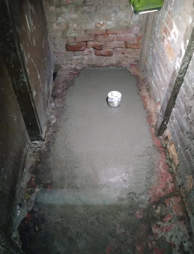 Slide of K&R Complete Services