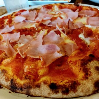 Trecce - Trecce Pizza - Italian Near Me - Toronto, Ontario