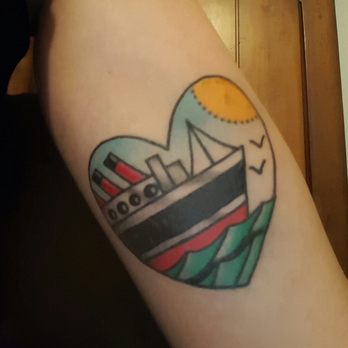 American Beauty Tattoo Parlor - Tattoo Near Me - Sunset Beach, California