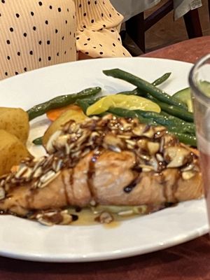 Fernando’s Dockside Grille by null