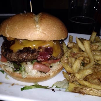 Fronk's - Bbq bacon cheddar cheese burger - Burgers Near Me - Bellflower, California