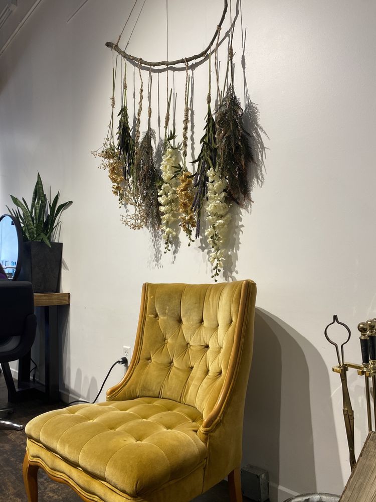 Adeva Salon Image