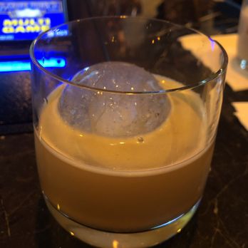 Commonwealth Bar and Lounge - Sidecar - Lounges Near Me - Springfield, Massachusetts
