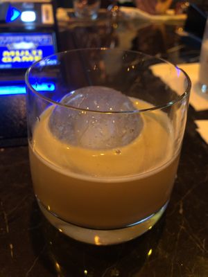 Commonwealth Bar and Lounge by null