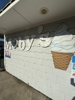 Moby's Lobster Deck by null