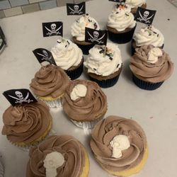 Catie's Confections - Pirate cupcakes