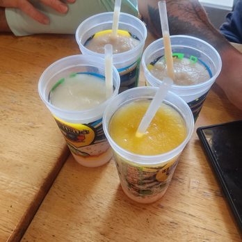 Wet Willie's - Frozen cocktails - Cocktail Bars Near Me - Tybee Island, Georgia