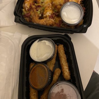 Miller's Ale House - ZINGERS MOUNTAIN MELT, MOZZARELLA STICKS - 6 COUNT - Sports Bars Near Me - Sterling, Virginia