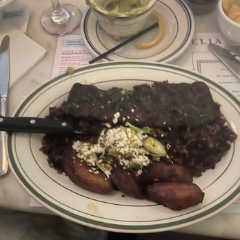 Coppelia - Steak, rice, plantain, eggs , 2 sangrias & chips & Guacamole. - Cuban Near Me - New York, New York