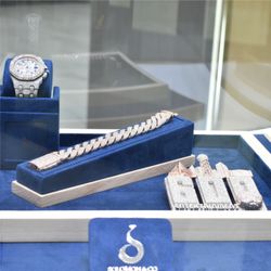 Solomon & Co