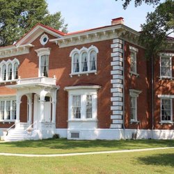 Linwood Lawn Bed & Breakfast