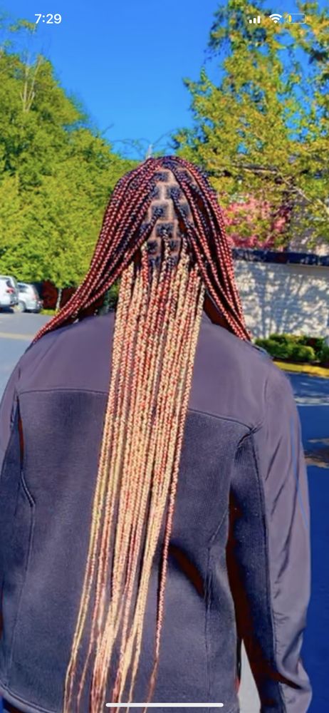Nathy hair braiding Logo