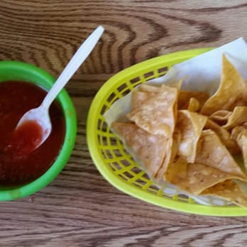 Duron's Restaurante - Chips and salsa were good.  Service was good, the waitress was new but she was attentive and friendly. - Mexican Near Me - Somerton, Arizona