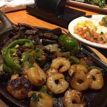 Chili's - Burned to a crisp.  My tortillas were cold an hard. The wait staff seemed overwhelmed. - American Near Me - Concord, California