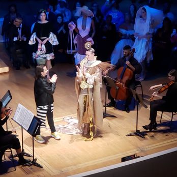 Chicago Symphony Center - Jordan Chavez (Inbetweenbranches) on left - Music Venues Near Me - Chicago, Illinois