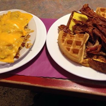 Broadway Diner - Diners Near Me - Bayonne, New Jersey