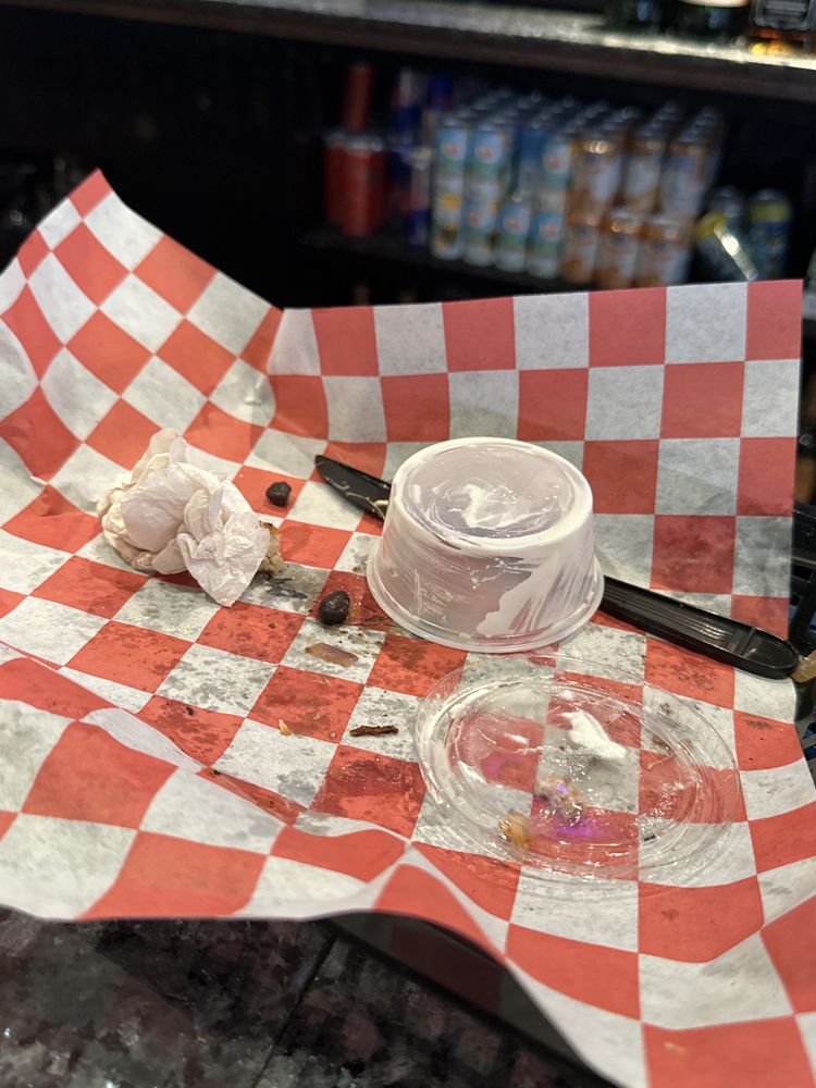 MAXI’S PIZZA, SUBS AND BAR Updated October 2024 34 Photos & 94