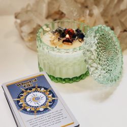 Chakra Sister - Beautiful luxury candle with empowerment message