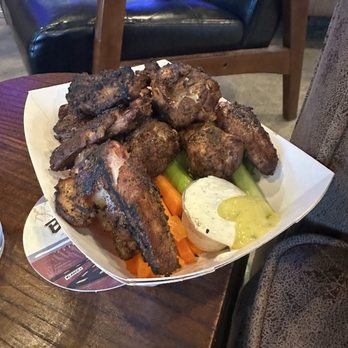 Big Owl Craft Brew House - Smoked wings - Breweries Near Me - Houston, Texas
