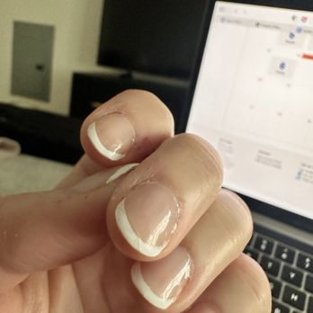 Mandy Q Nails Art - Cracked/chipped polish after only 3 days - Nail Salons Near Me - Carlsbad, California Mandy Q Nails Art - Cracked/chipped polish after only 3 days - Nail Salons Near Me - Carlsbad, California